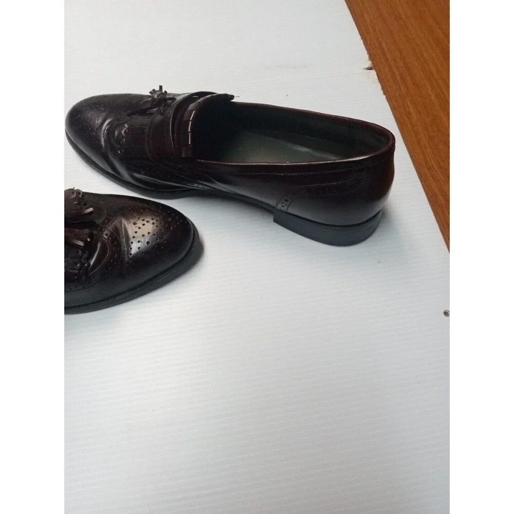 Freeman Men's size 13 shoes